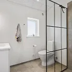 度假居 Pet Friendly In With Wifi Hemmet